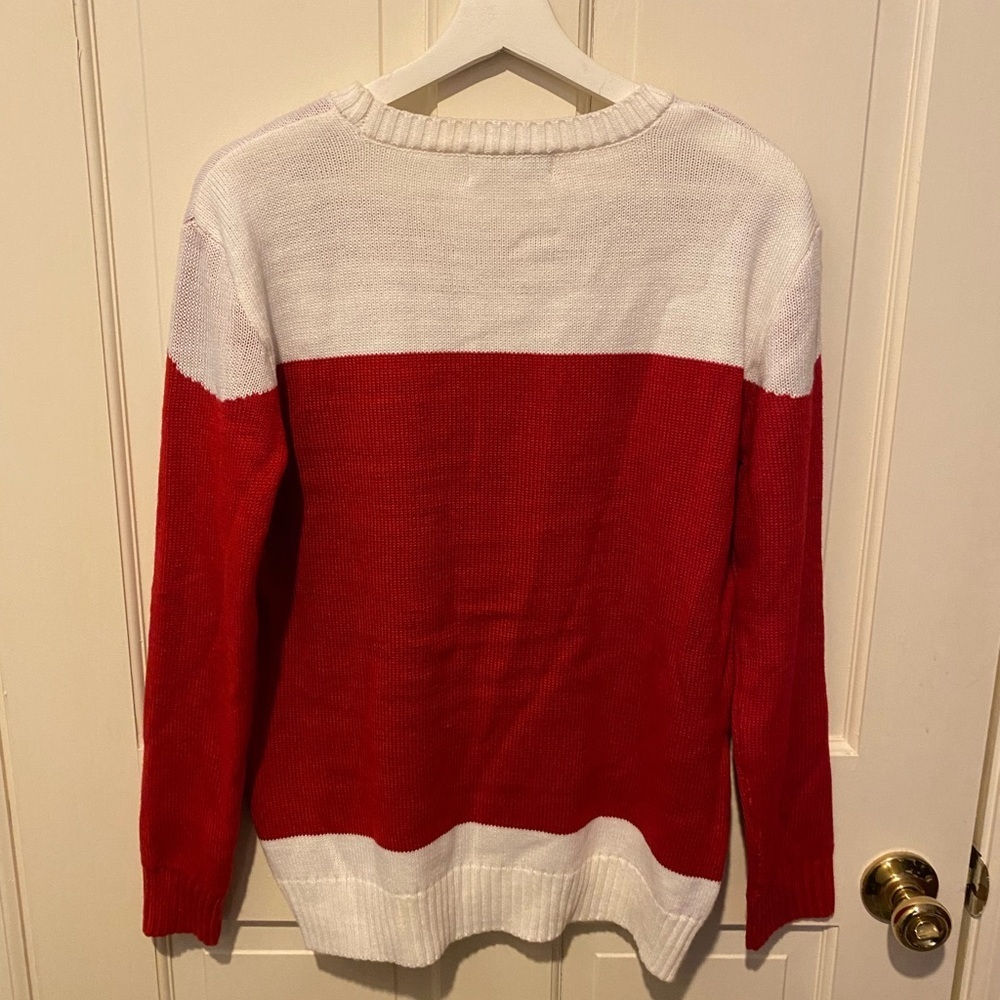 Carolyn Taylor Mrs. Clause Holiday Sweater Petite SIZE PM - Picture 3 of 3